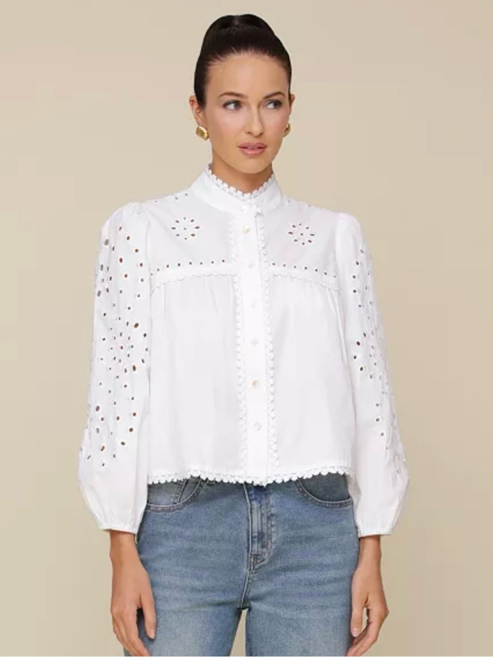 Avec Les Filles White Eyelet Button-Front Blouse
